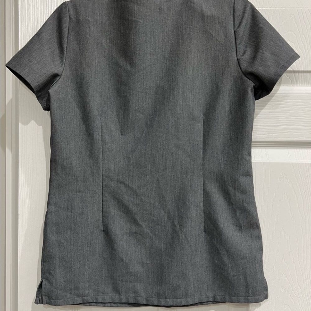 Figs Scrub Top! - Picture 2 of 4